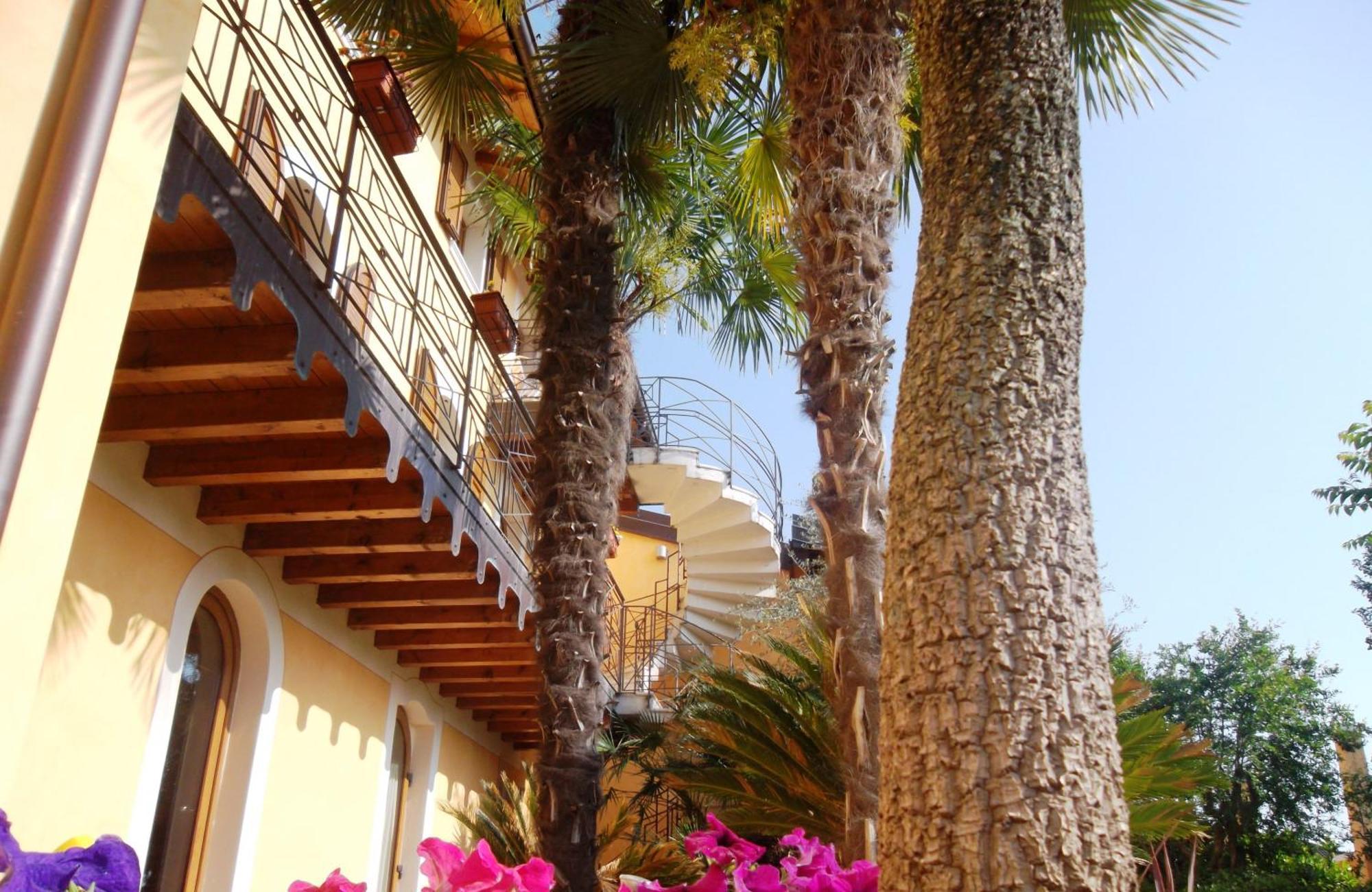 Albergo Le Piante Manerba del Garda Exterior foto