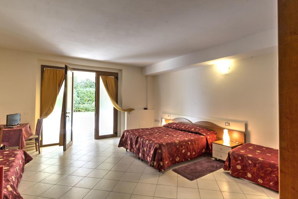 Albergo Le Piante Manerba del Garda Exterior foto